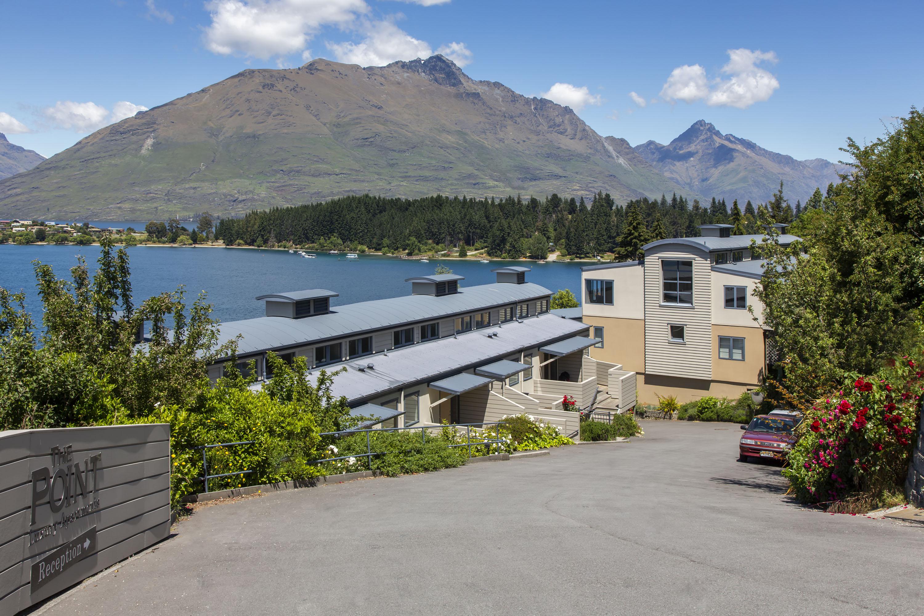 Breakfree The Point Aparthotel Queenstown Exterior photo