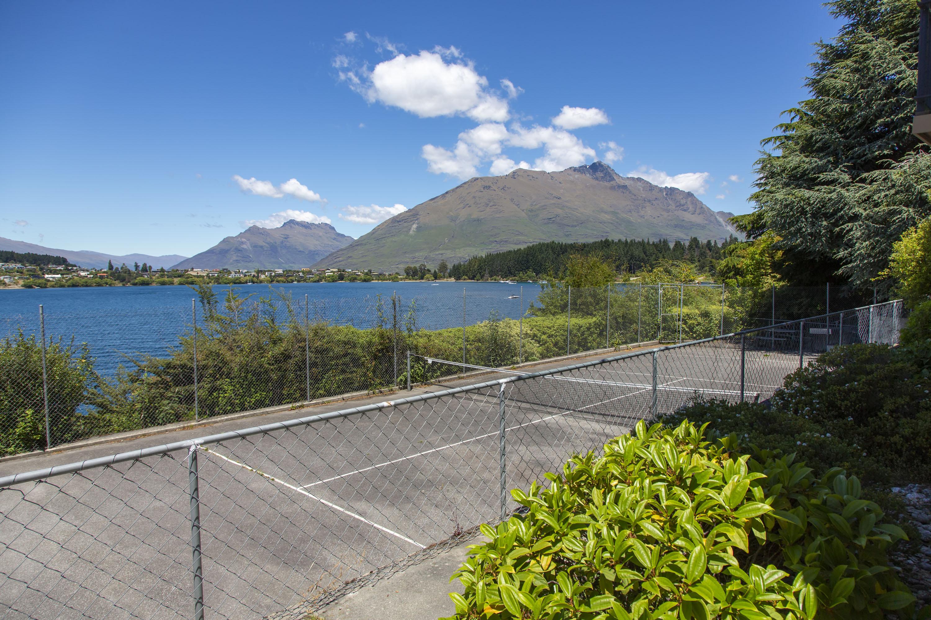 Breakfree The Point Aparthotel Queenstown Exterior photo