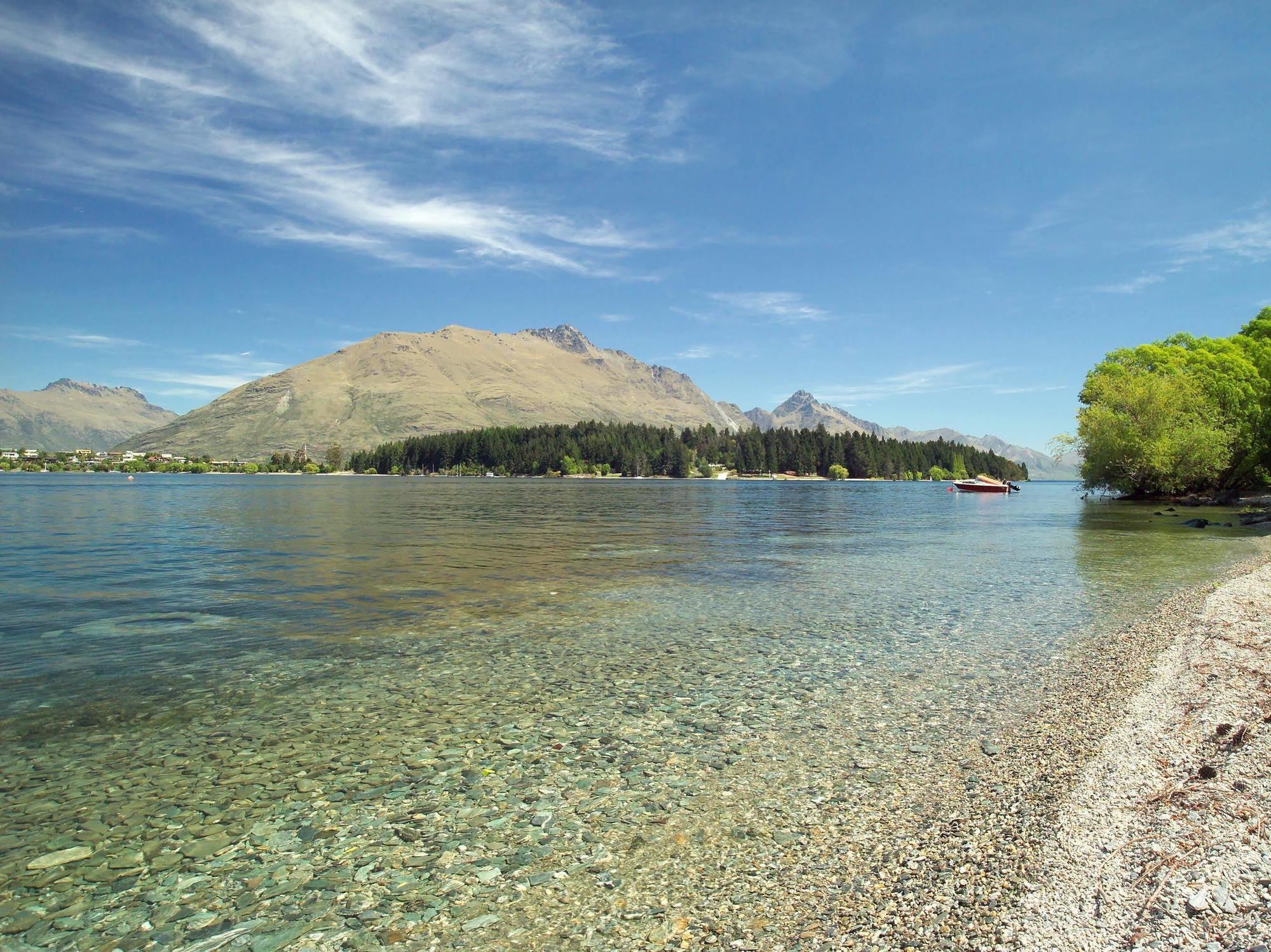 Breakfree The Point Aparthotel Queenstown Exterior photo